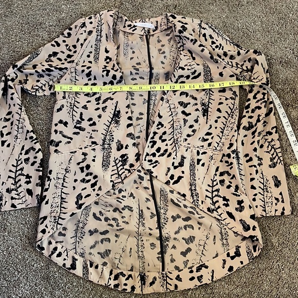 Lush Blazer - Picture 3 of 5